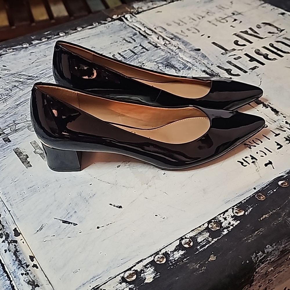 NWOB Calvin Klein Black Patent Heels 7.0